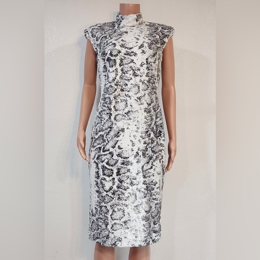 Black Halo Eve By Laurel Berman White And Black Sequin Sleeveless Cocktail Dress